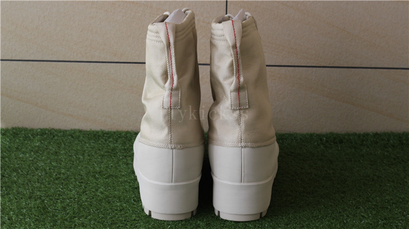 Adidas Yeezy 950 Duck Boost PeyoteTurtle DoveWhite